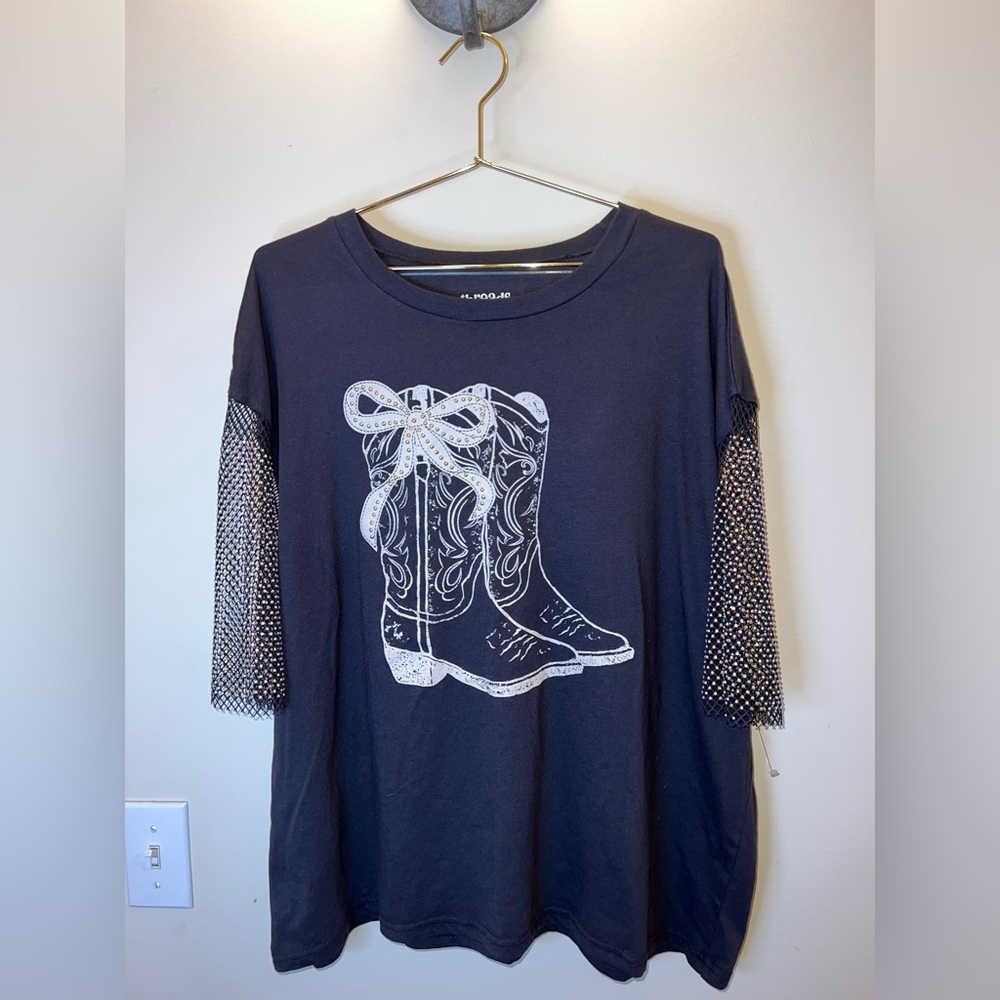 Threads On 9th Western Boots Graphic Tee w/ Rhinestone Mesh Sleeves XL